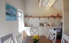 Barna Cottage